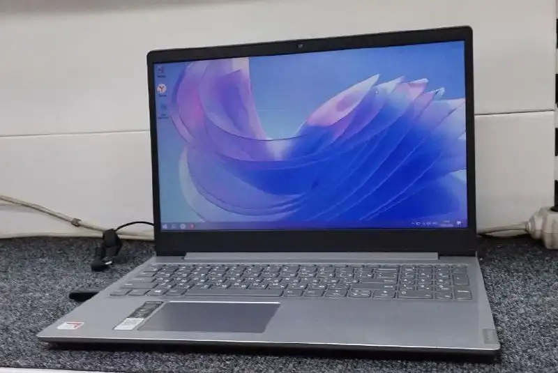 Продам ноутбук Lenovo