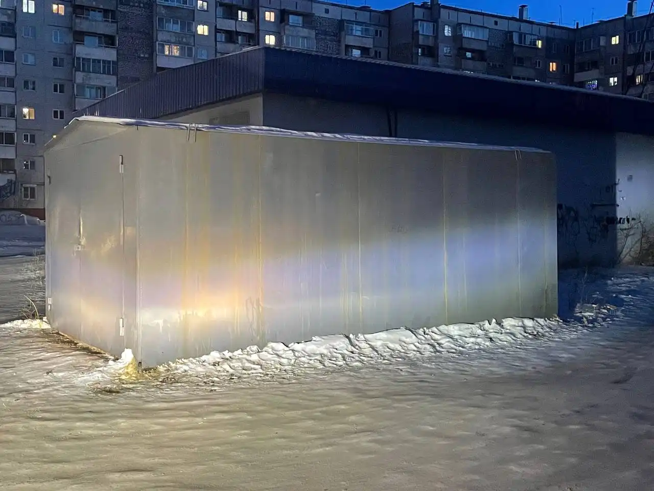 Продам гараж с местом 24кв на Фадеева 5