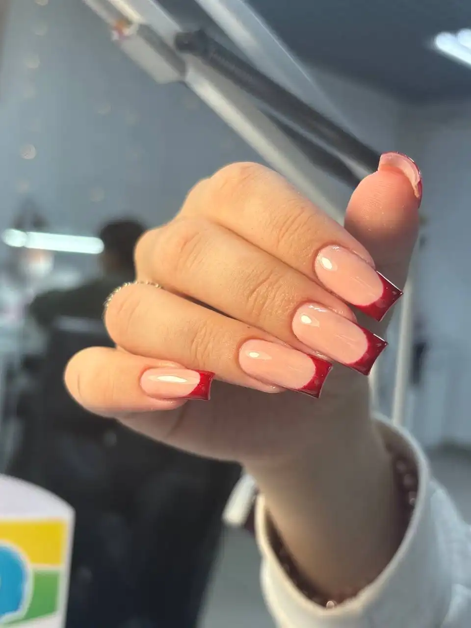 Маникюр и наращивание ресниц в Чите