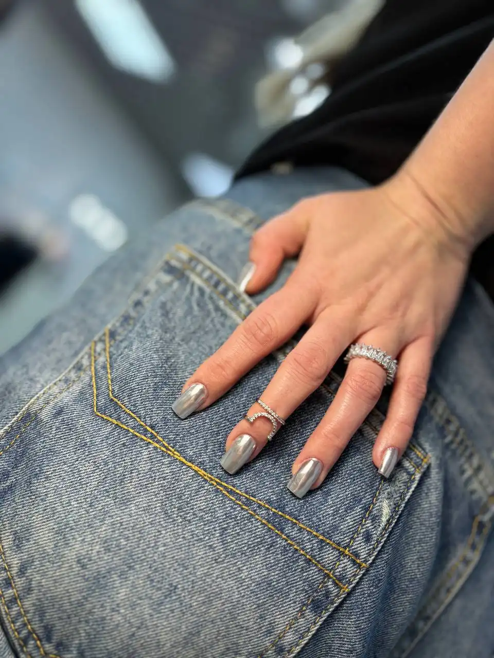 Маникюр и наращивание ресниц в Чите