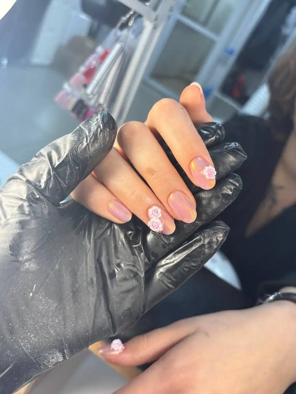 Маникюр и наращивание ресниц в Чите