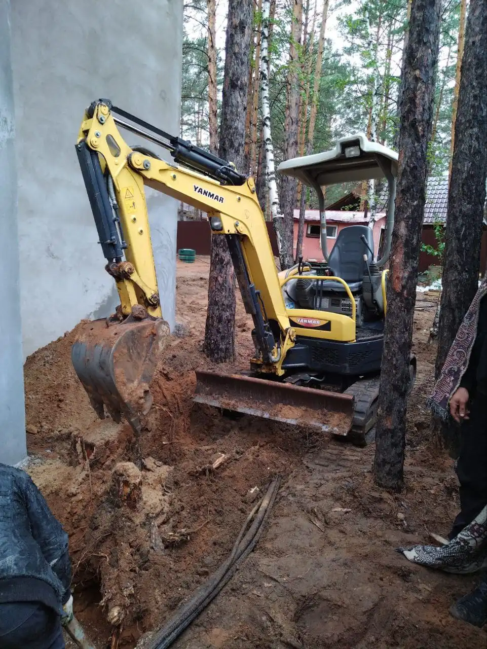 Услуги мини-экскаватором: планировка, фундамент, копка, вывоз грунта - Строительные услуги (Услуги) в Чита