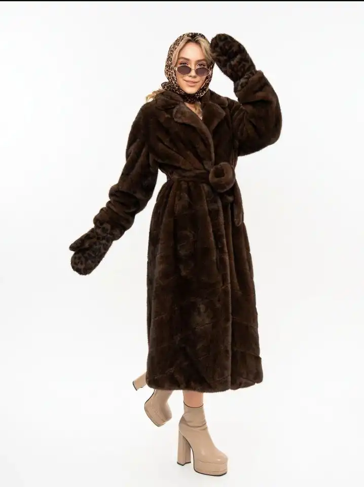 Продажа новой шубы и шапки из искусственного меха - Верхняя одежда (Одежда) в Чита