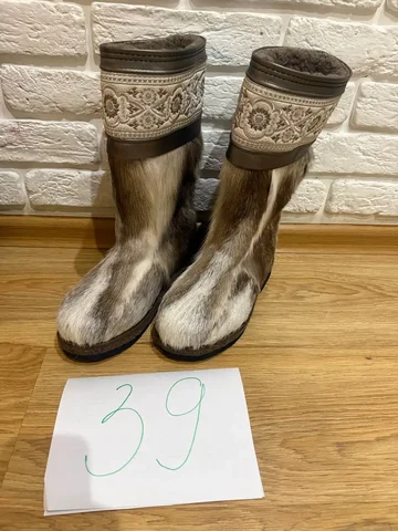 Унты разных размеров со скидкой в Чите - Одежда в Чита