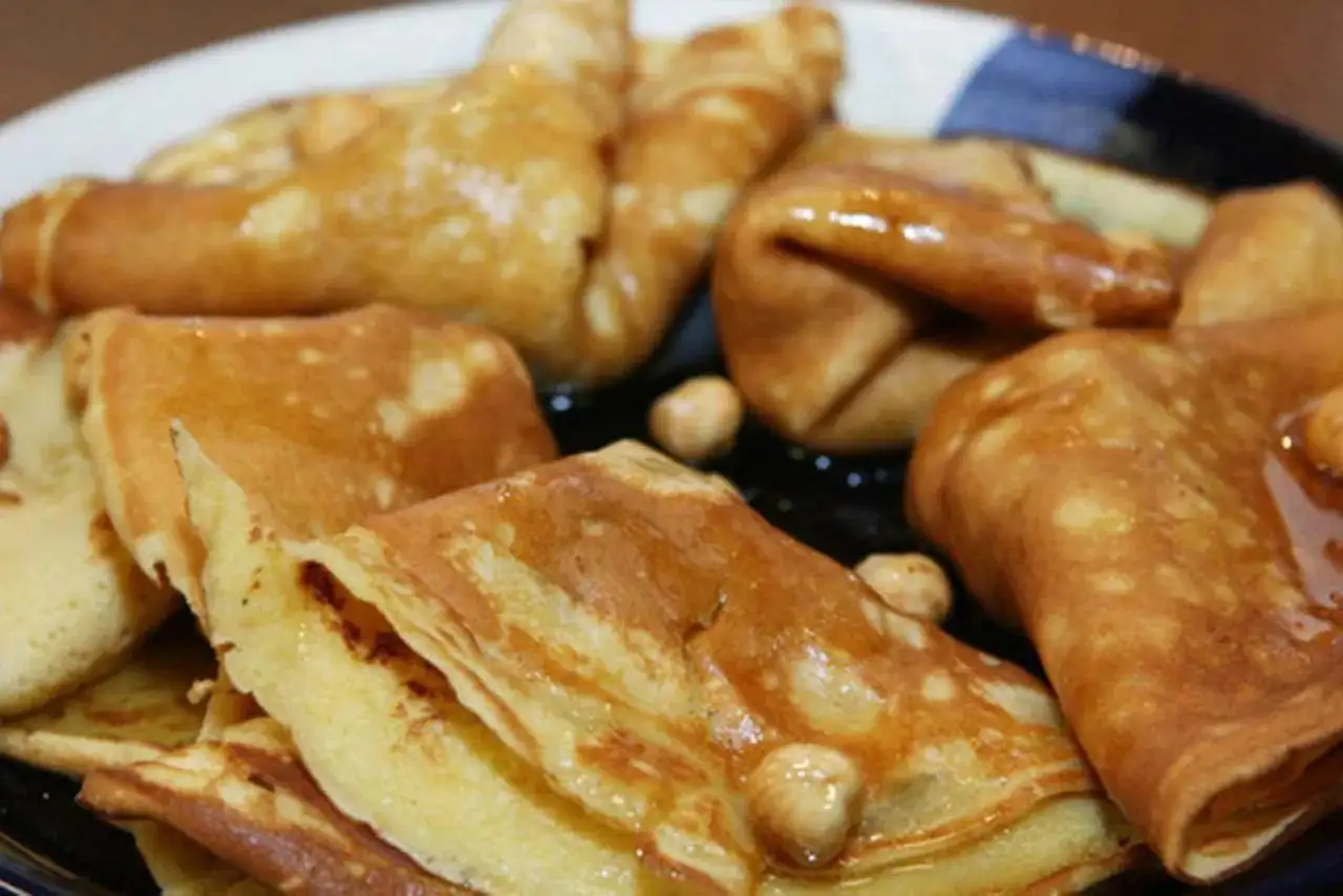 Рецепт бисквитных блинов с медово-ореховой начинкой - Барахолка в Чита