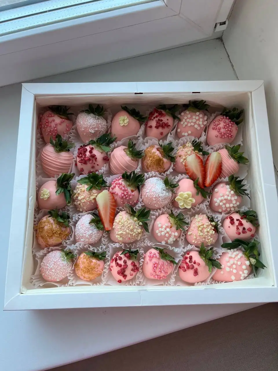 Клубника в шоколаде на 8 марта - Подарки (Барахолка) в Чита