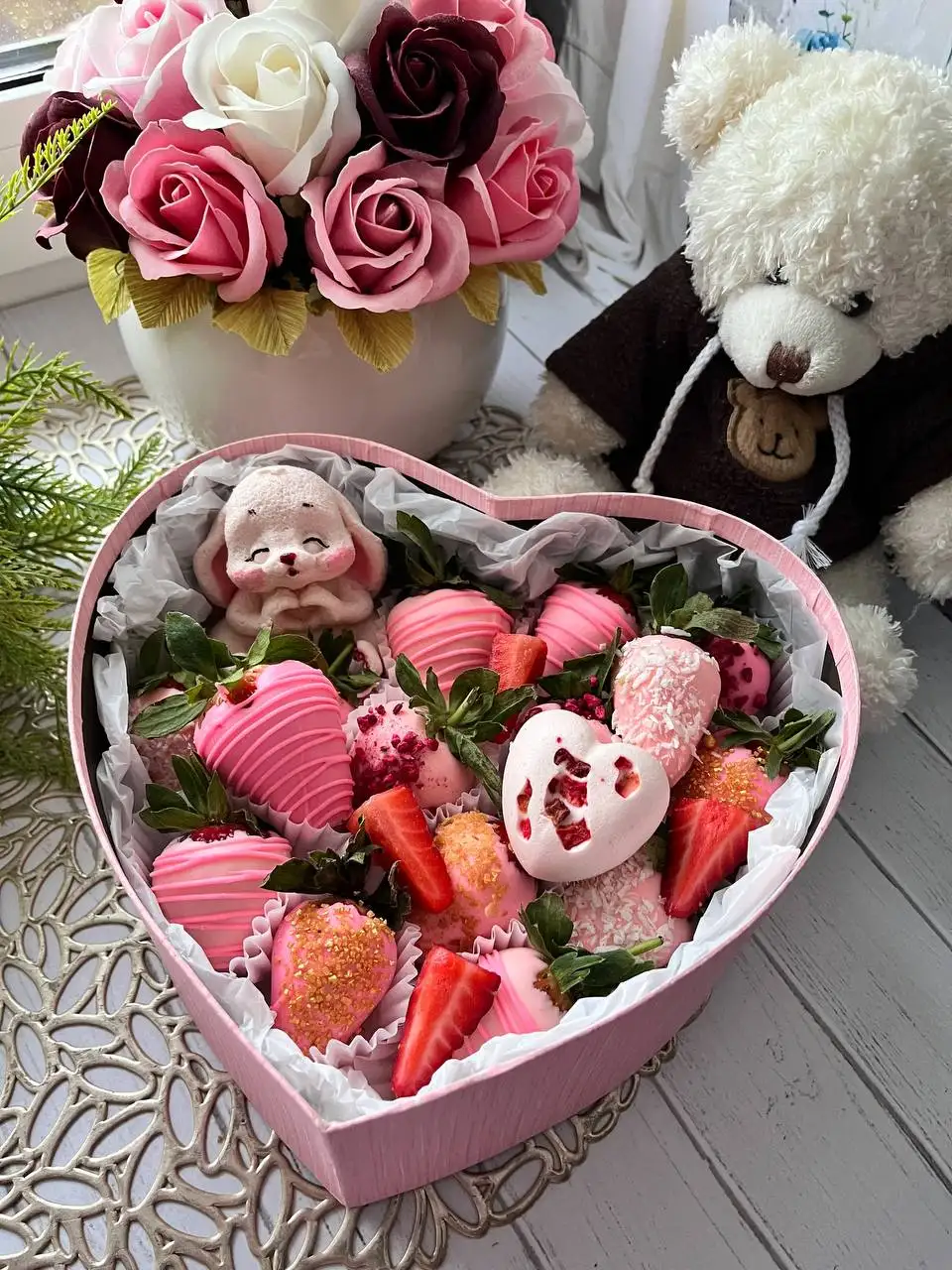 Клубника в шоколаде на 8 марта - Подарки (Барахолка) в Чита