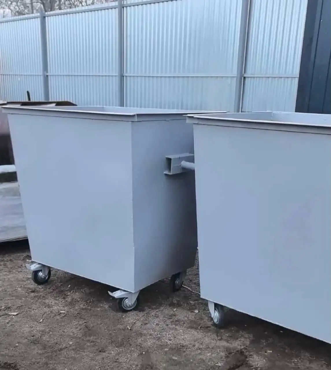 Контейнер для мусора 1100л сталь 2мм - Хозяйственные товары (Барахолка) в Чита