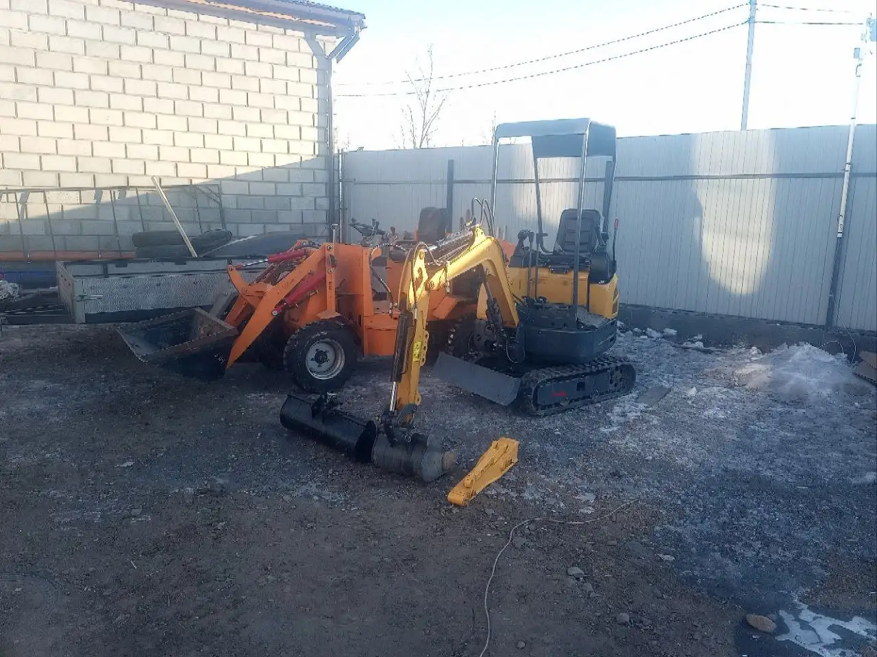 Услуги экскаватора и погрузчика в Чите - Строительная техника (Услуги) в Чита