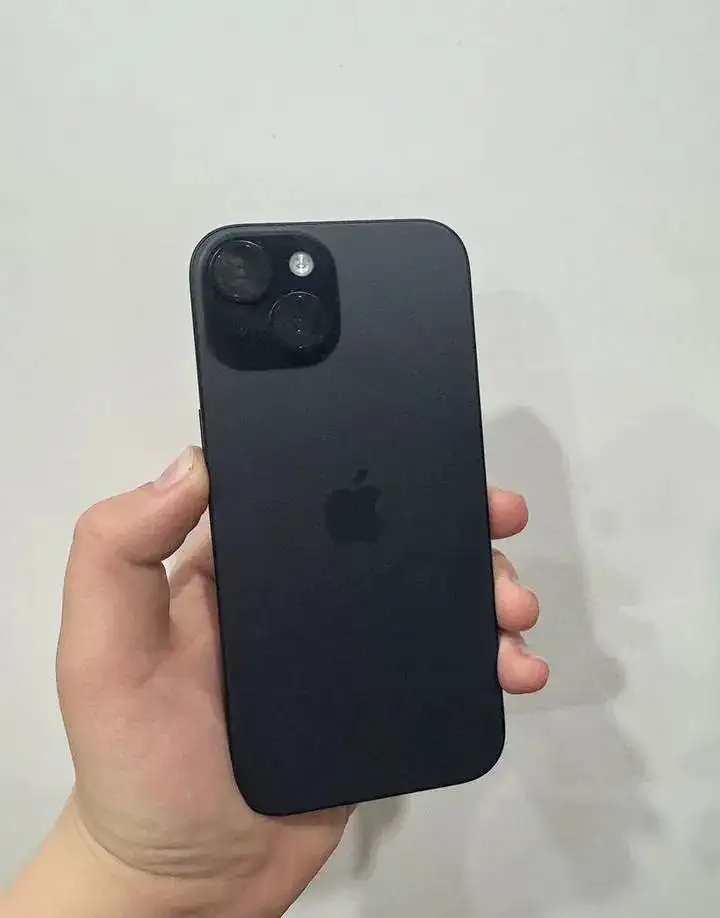 iPhone 15 128GB Black - Смартфоны и гаджеты (Электроника) в Чита