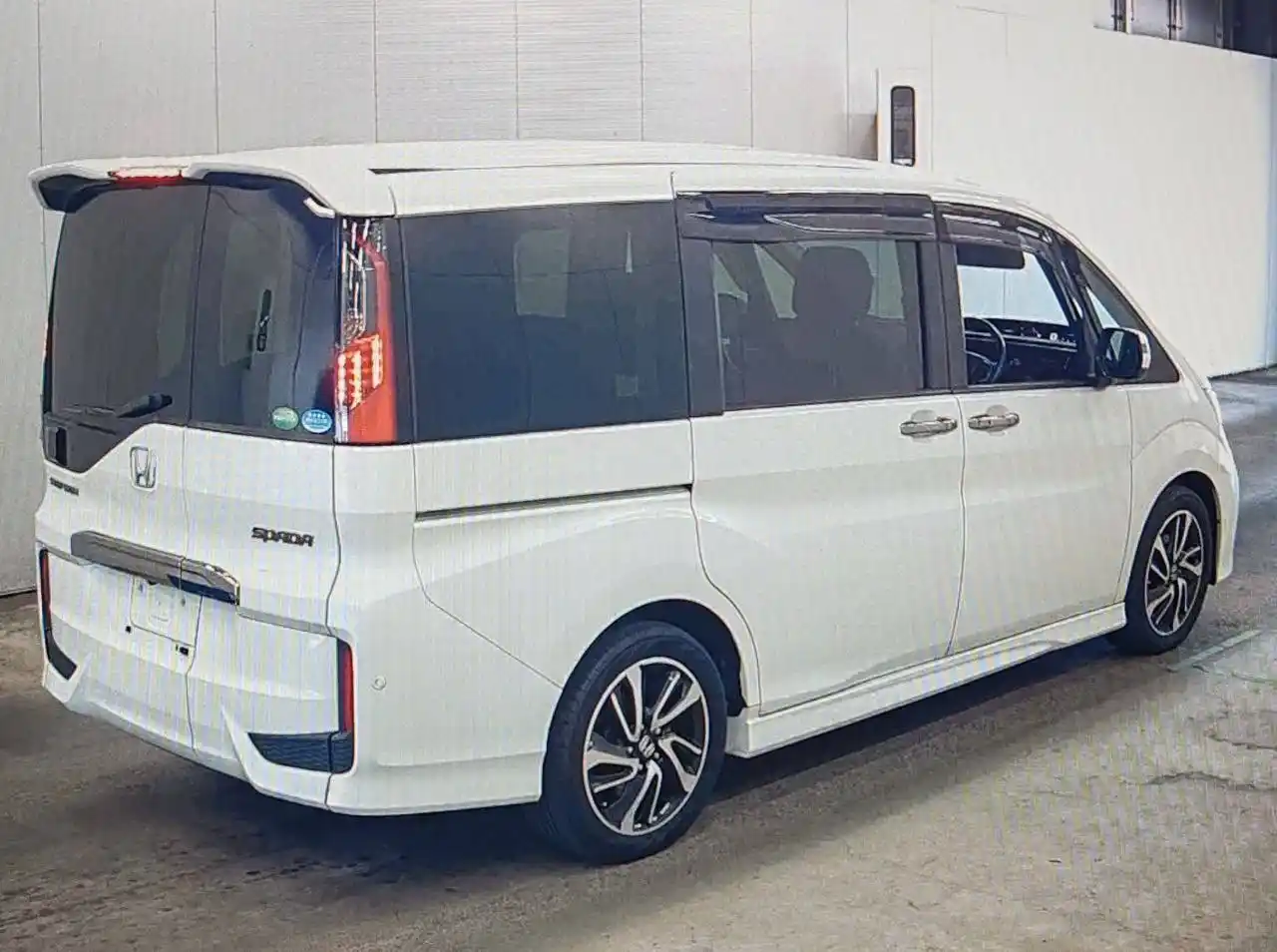 Honda Step Wagon 2016 г