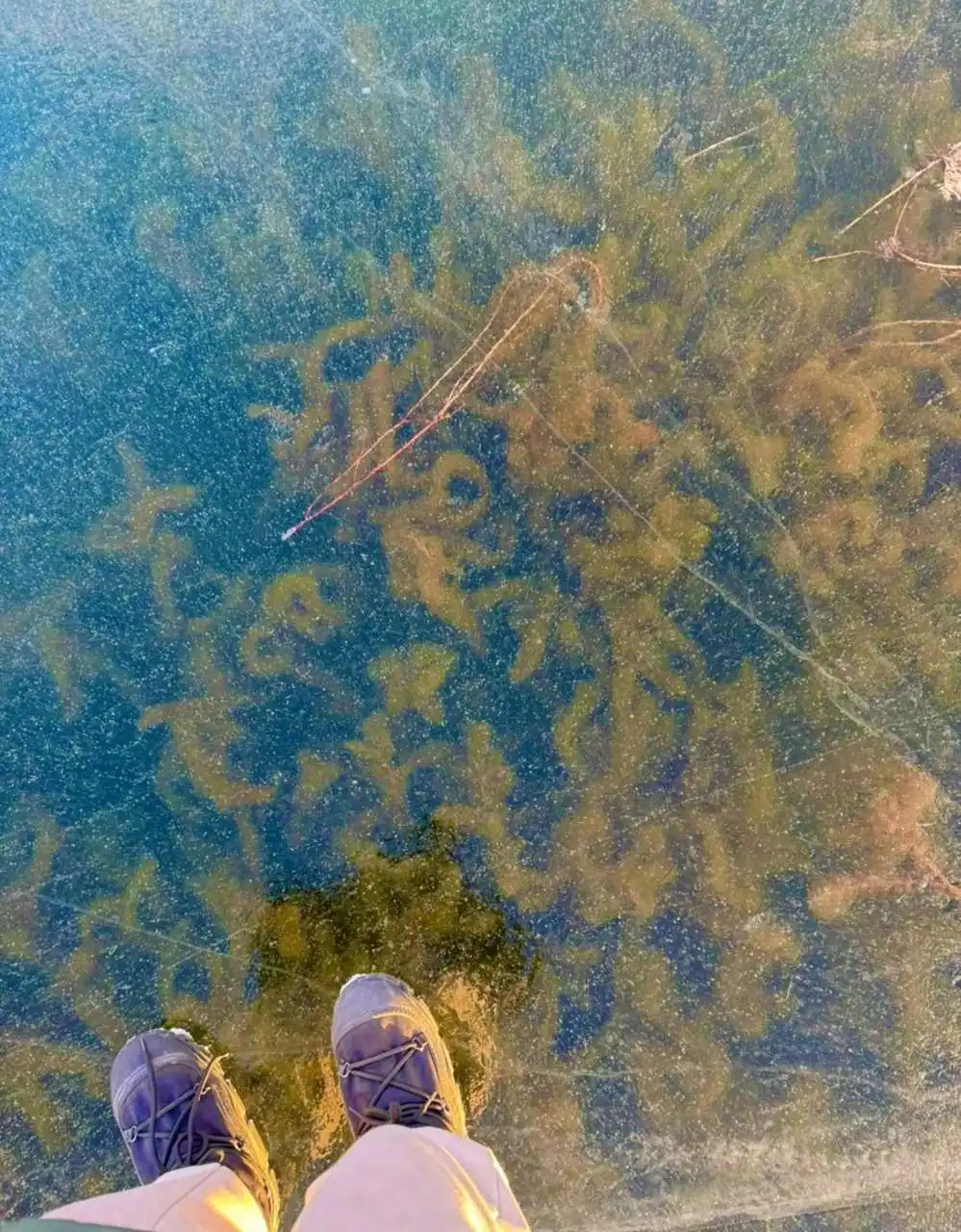 Катание на коньках по льду Байкала - Хобби и отдых в Иркутск