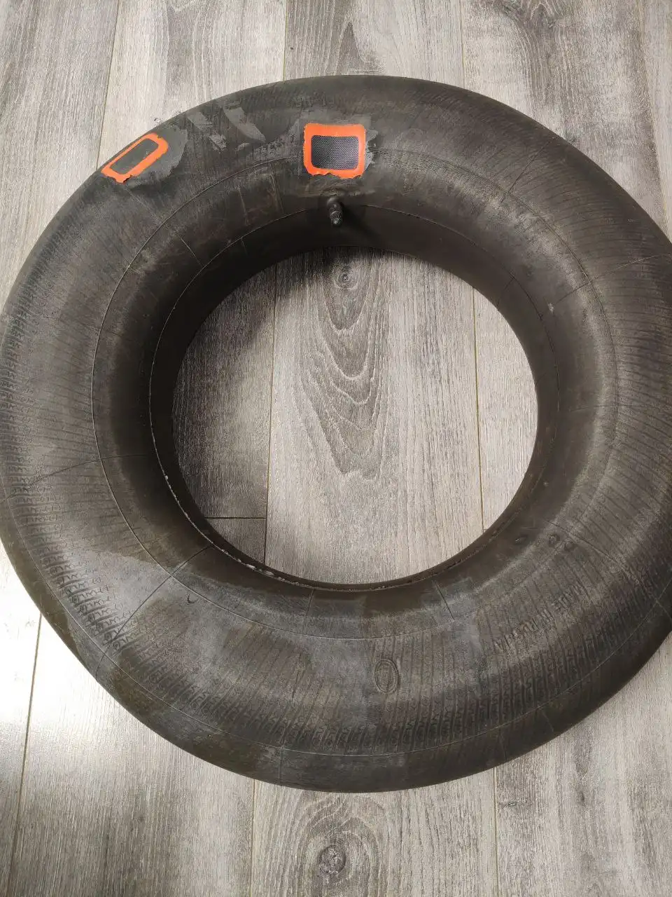 Продам камеру для легкового автомобиля R-13