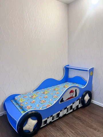 Продам кровать с матрасом - Для дома и дачи в Ангарск