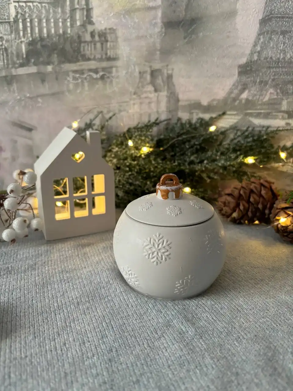 Новогодняя свеча с натуральными маслами