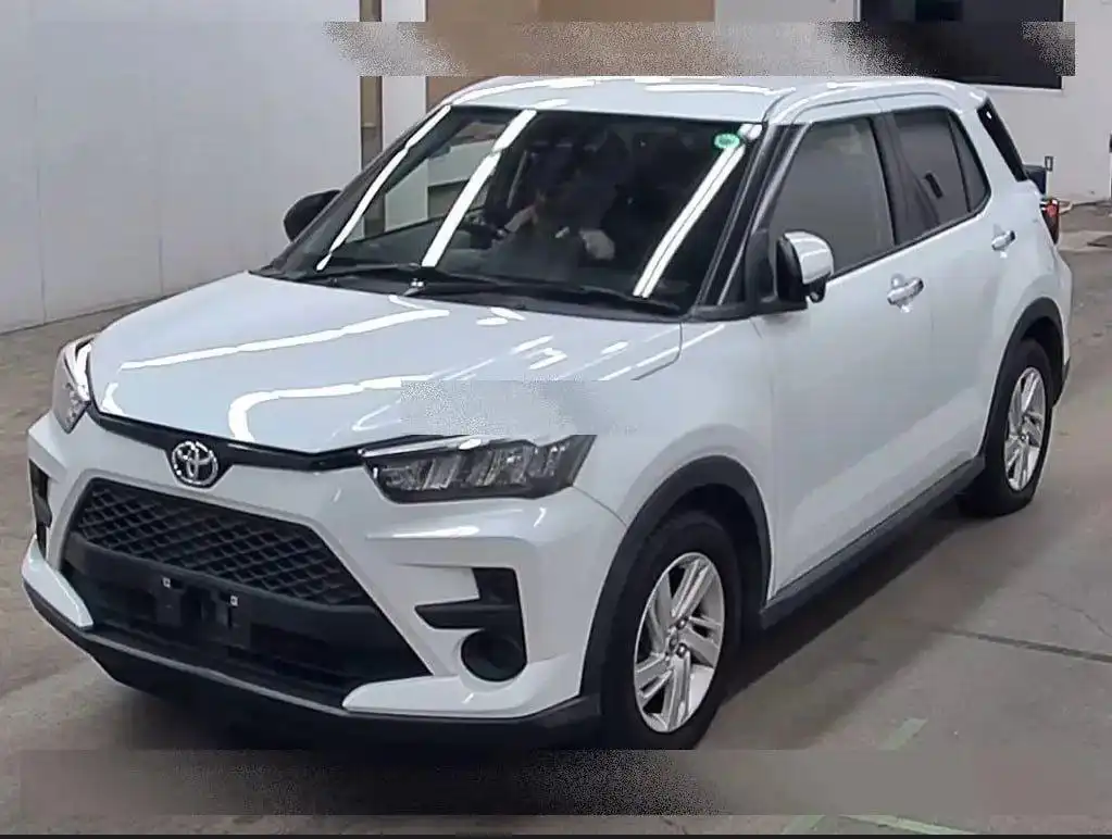 Toyota Raize 2020 года в продаже - Легковые автомобили (Авто) в Владивосток