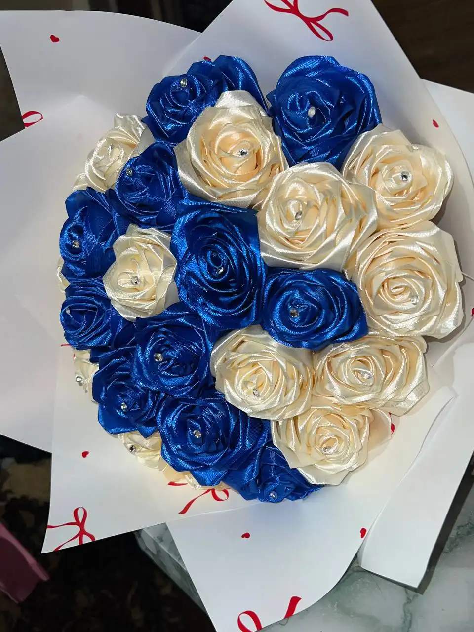 Букеты роз из атласных лент - Рукоделие (Хобби и отдых) в Ангарск