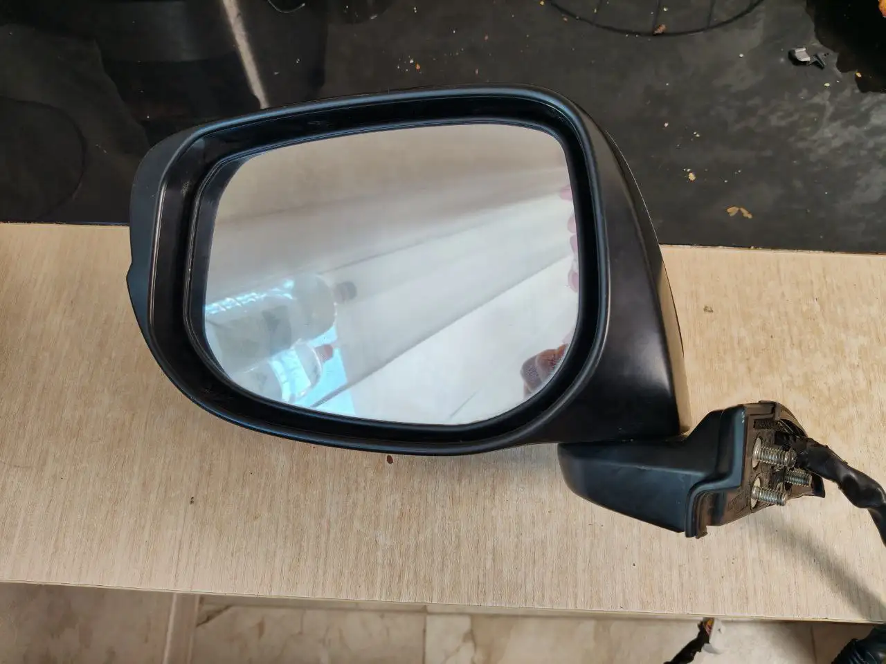 Продам левое зеркало на Хонда Фит Шаттл гибрид 2012 года - Автозапчасти (Запчасти) в Иркутск