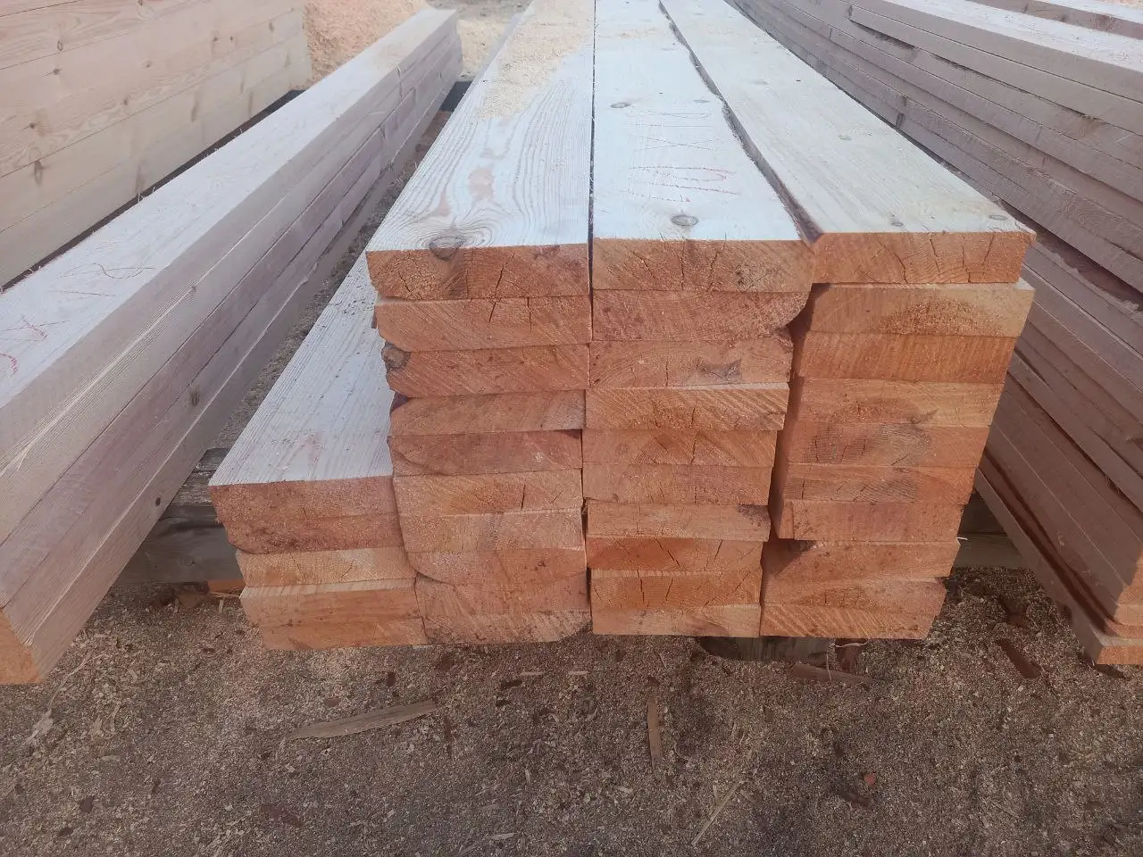 Пиломатериал из под дисковой пилы зимнего спила - Пиломатериалы (Барахолка) в Ангарск