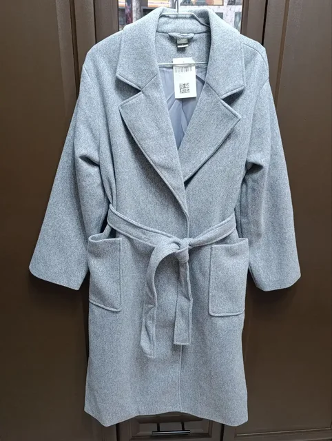 Женское демисезонное пальто серого цвета размер L - частное объявление в Ангарск