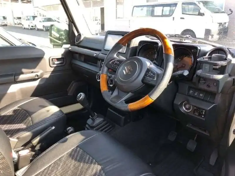 SUZUKI JIMNY 2019 года - Внедорожники (Авто) в Владивосток