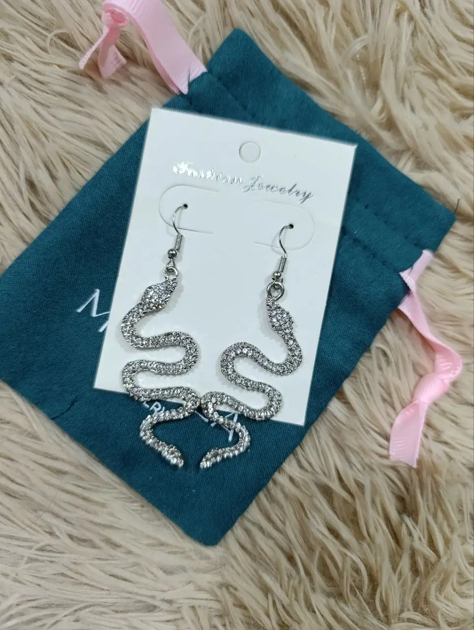 Бижутерия новая медицинский сплав - Бижутерия (Барахолка) в Ангарск