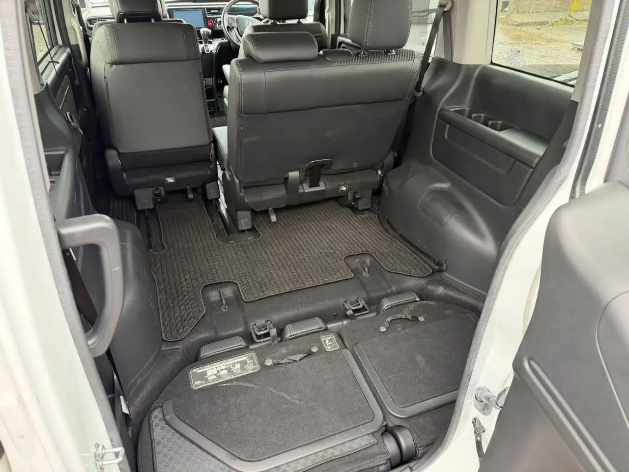 HONDA STEP WAGON 2015 года - Минивэны (Авто) в Владивосток