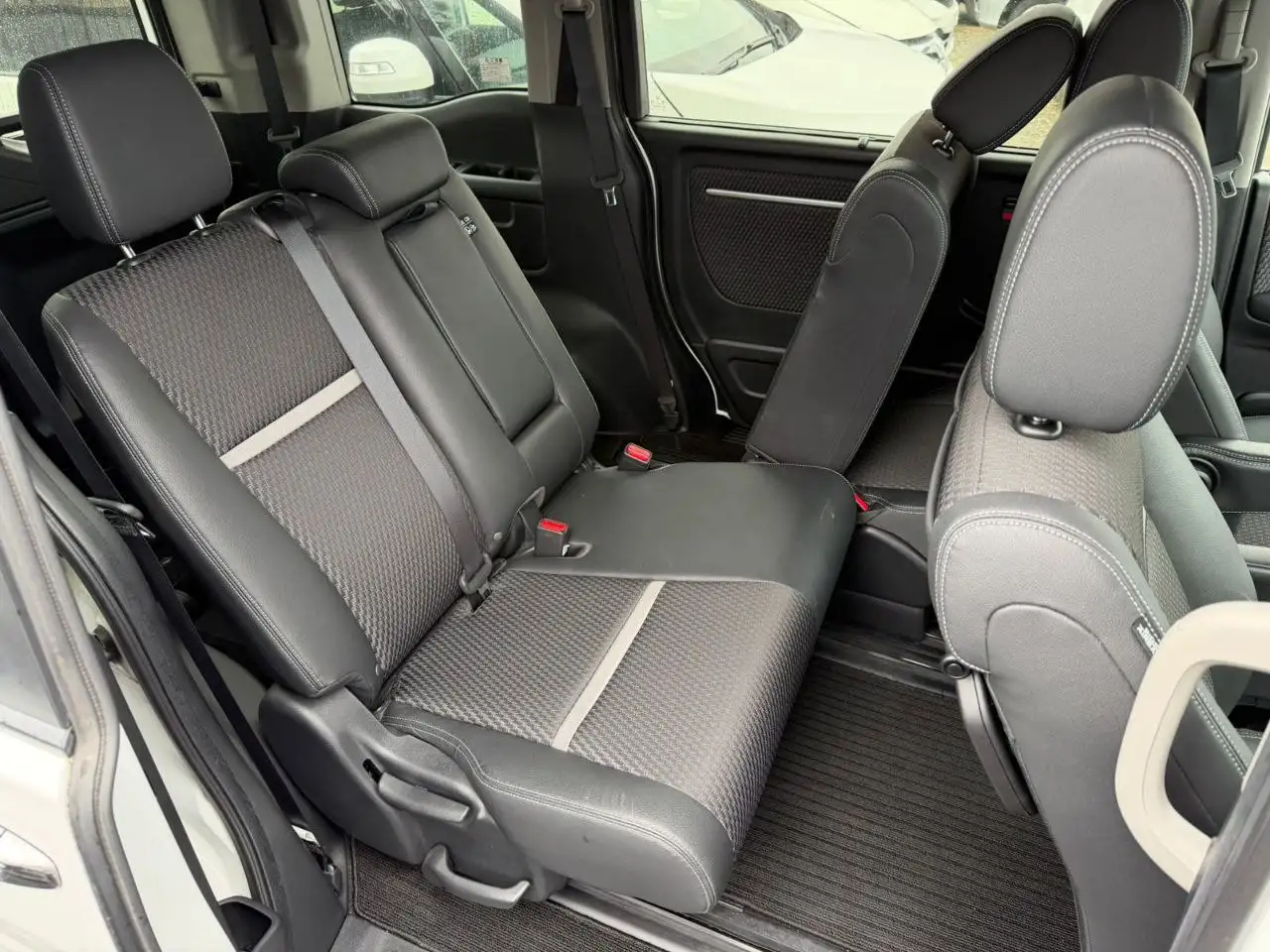 HONDA STEP WAGON 2015 года - Минивэны (Авто) в Владивосток