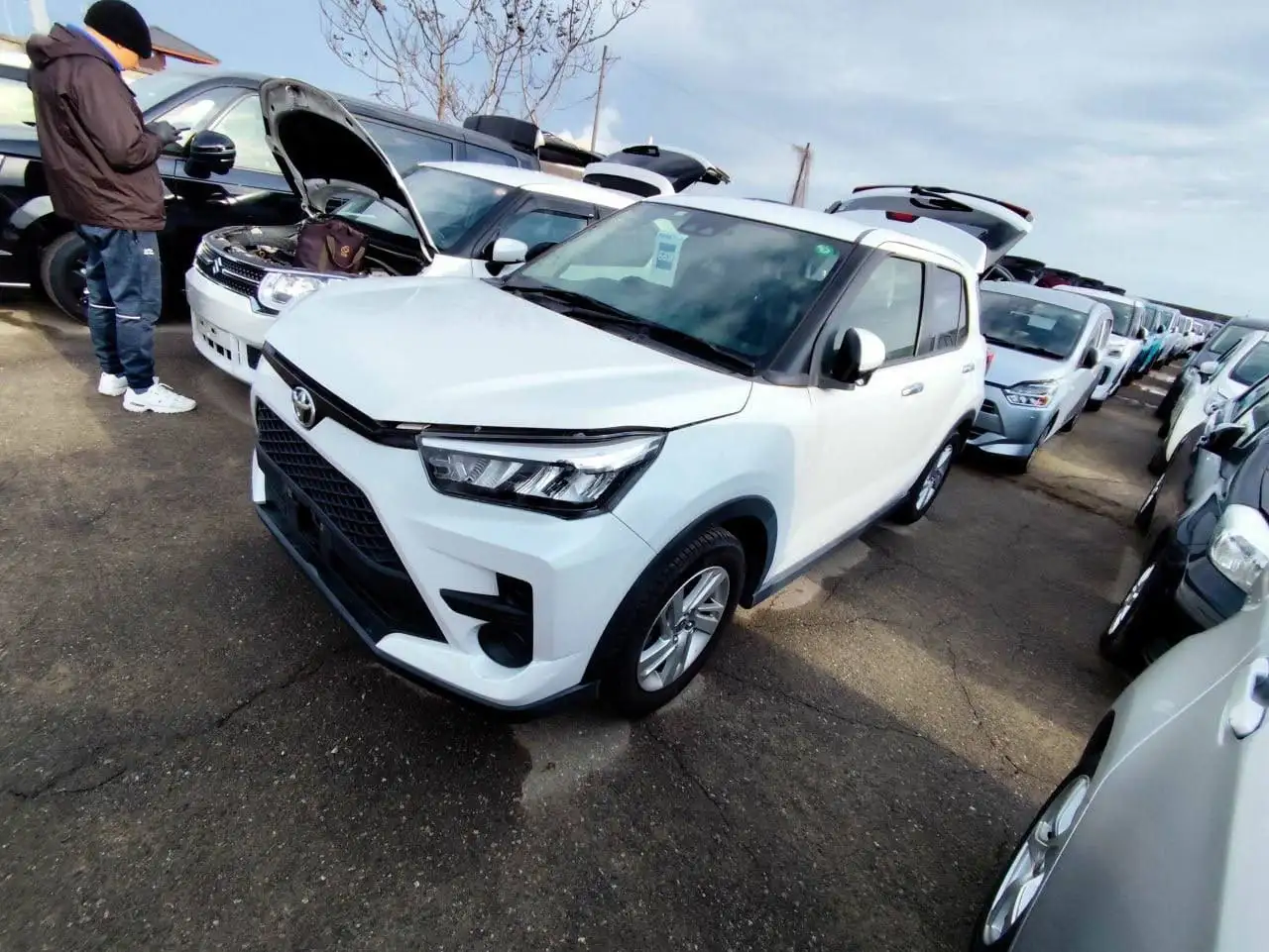 Toyota Raize 2020 года с аукциона - Авто в Владивосток