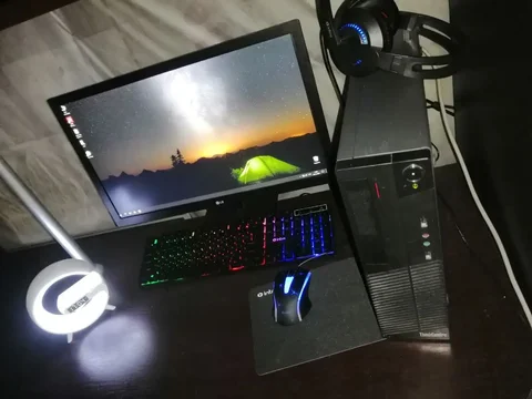 Компьютер Lenovo с монитором и комплектующими - Оргтехника в Ангарск