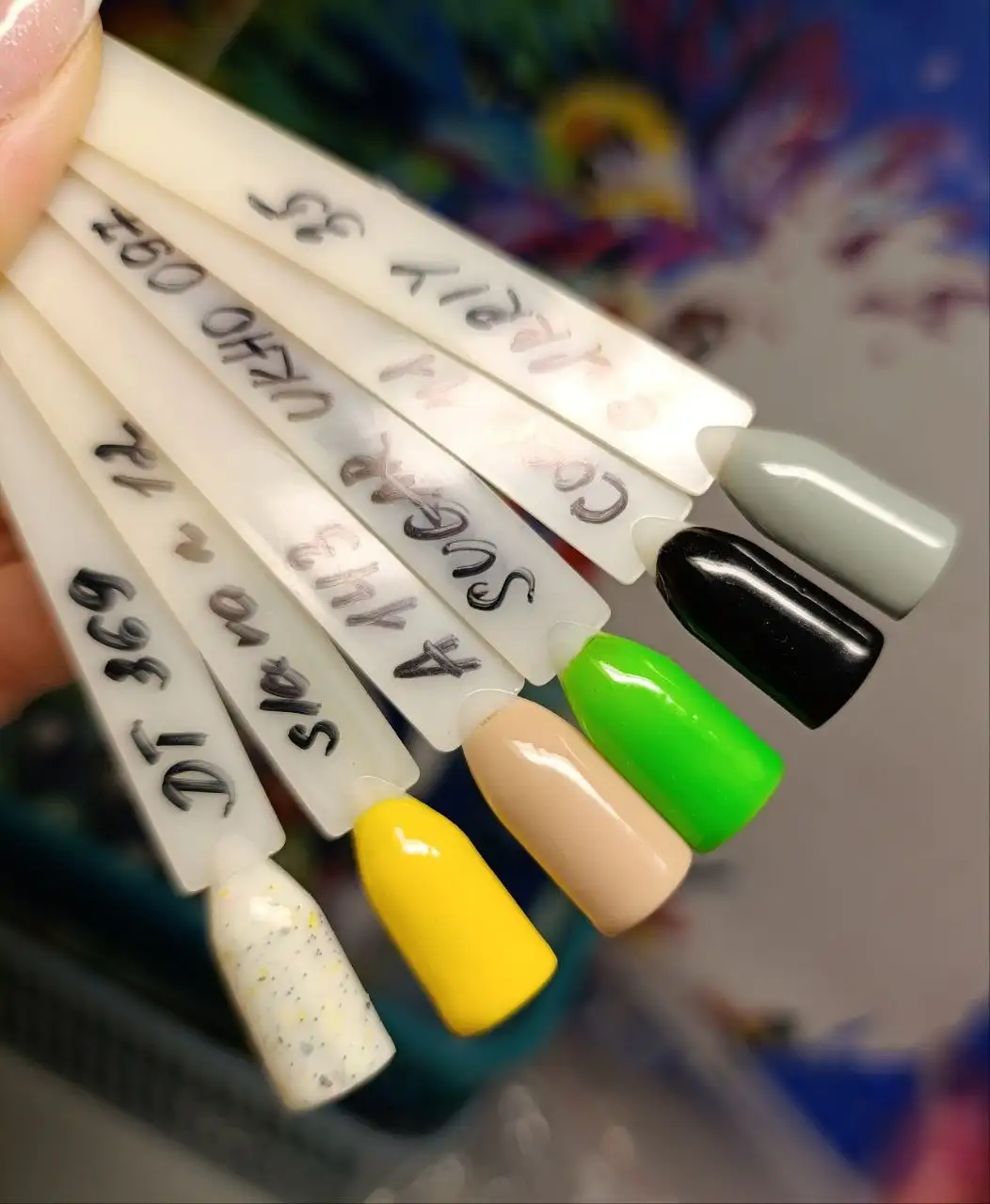 Продам гель лаки - Лаки для ногтей (Красота и здоровье) в Ангарск