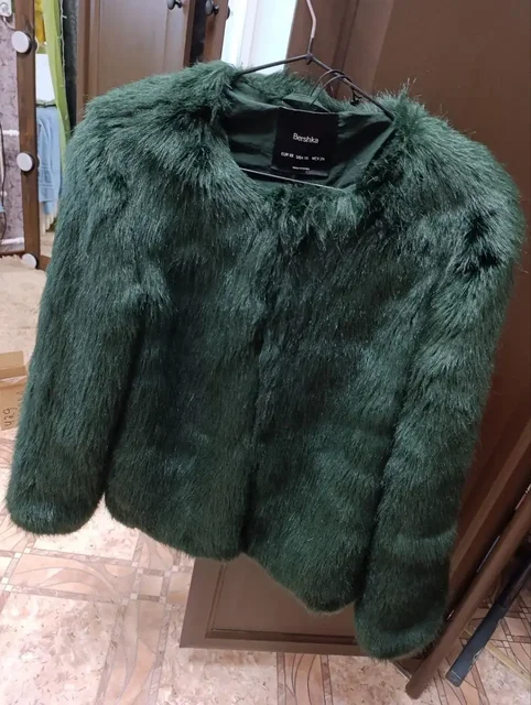 Искусственный полушубок Bershka зеленый - Пижамы в Ангарск