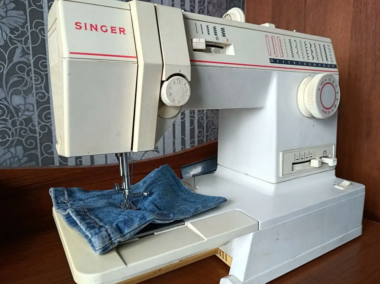 Продам машину Singer - Барахолка в Ангарск