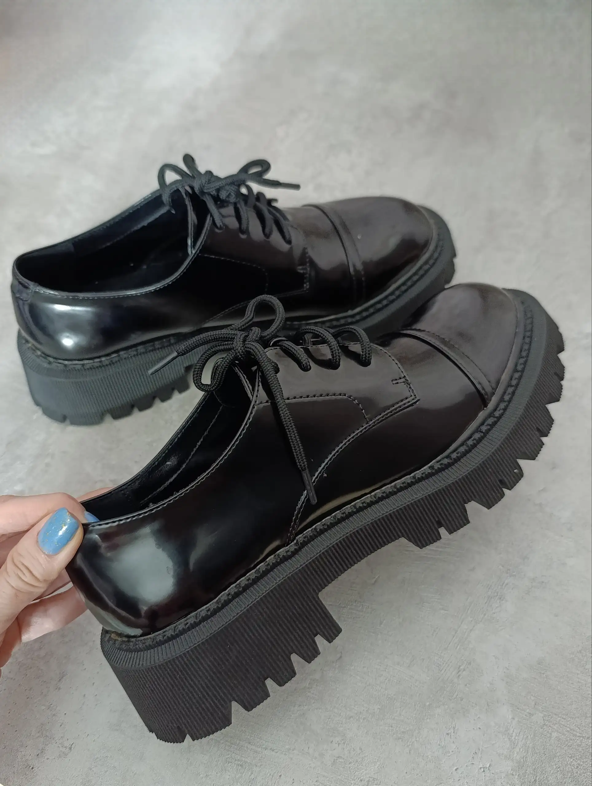 Новые туфли лак 40 размер - Обувь (Одежда) в Ангарск