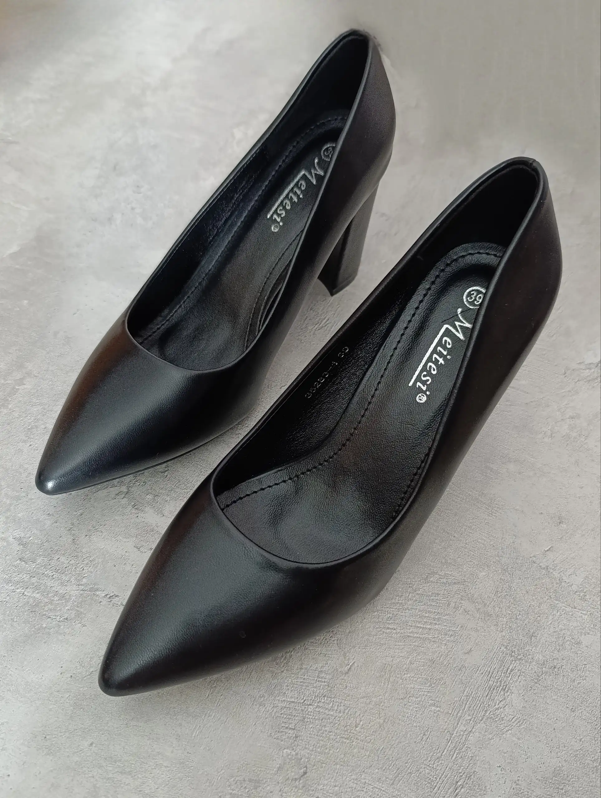 Новые туфли 39 размера - Обувь (Одежда) в Ангарск