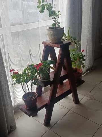 Изготовление кашпо, стоек для цветов и полок из массива дерева - Организация праздников в Ангарск