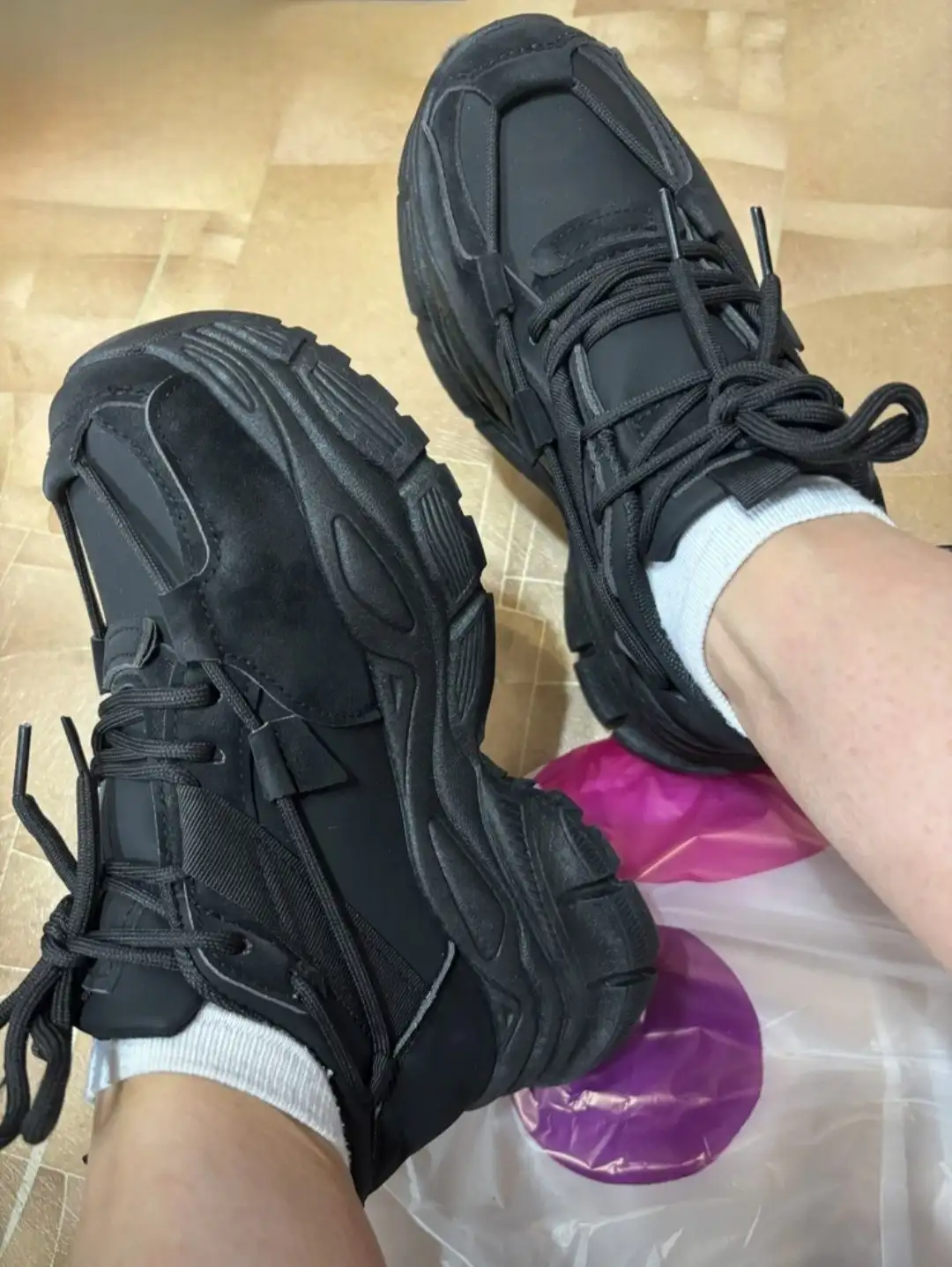 Кроссовки новые 41 размер - Обувь (Одежда) в Ангарск