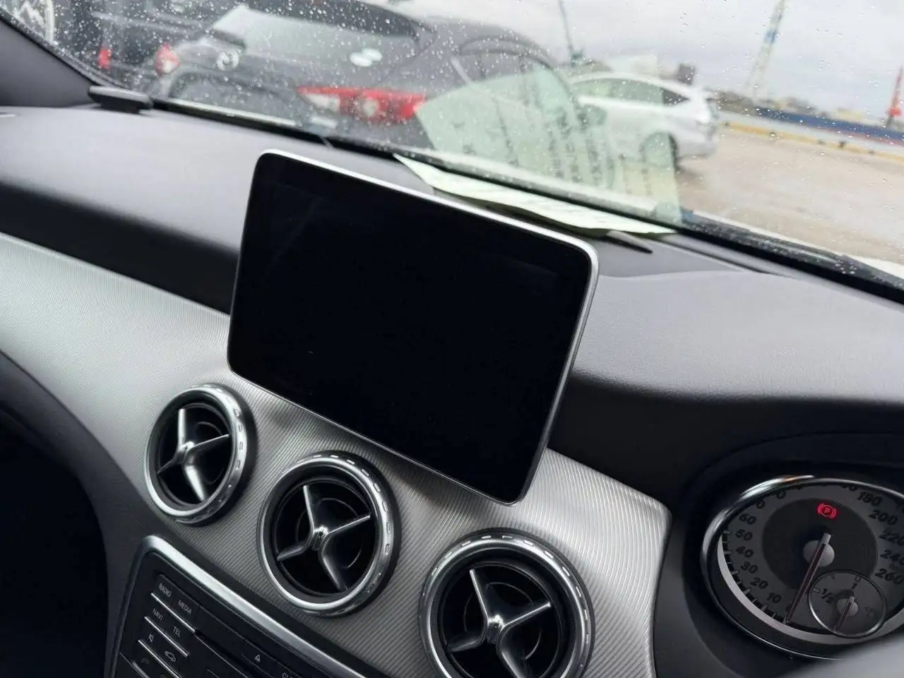 Mercedes-Benz GLA 2015 - Авто в Владивосток