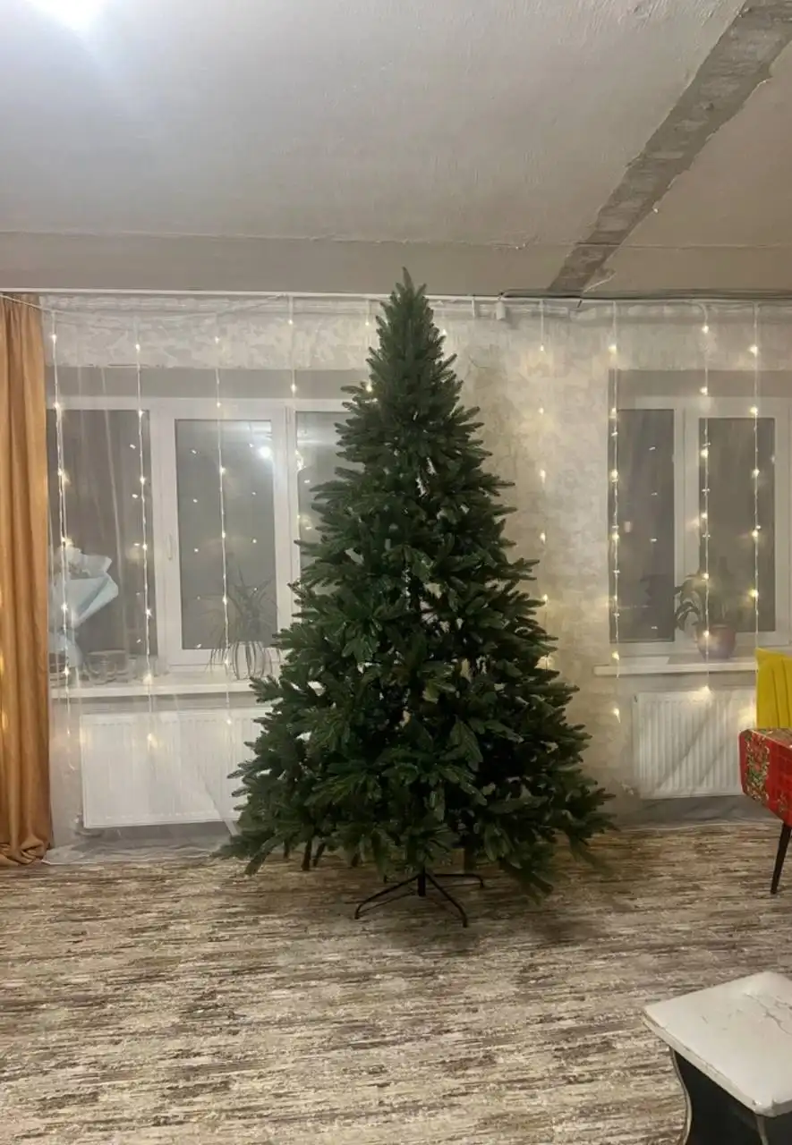 Продается елка литая 2.2 метра
