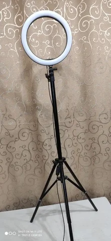 Кольцевая лампа б/у в хорошем состоянии - частное объявление в Саратов