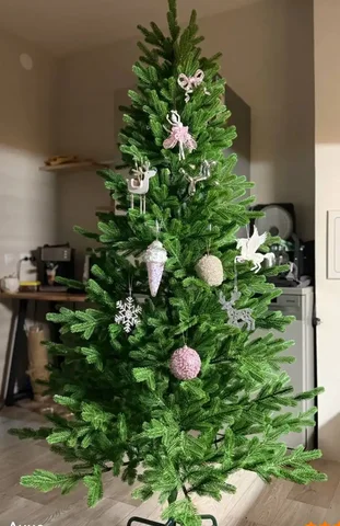 Продается литая елка 215 см с игрушками - частное объявление в Саратов