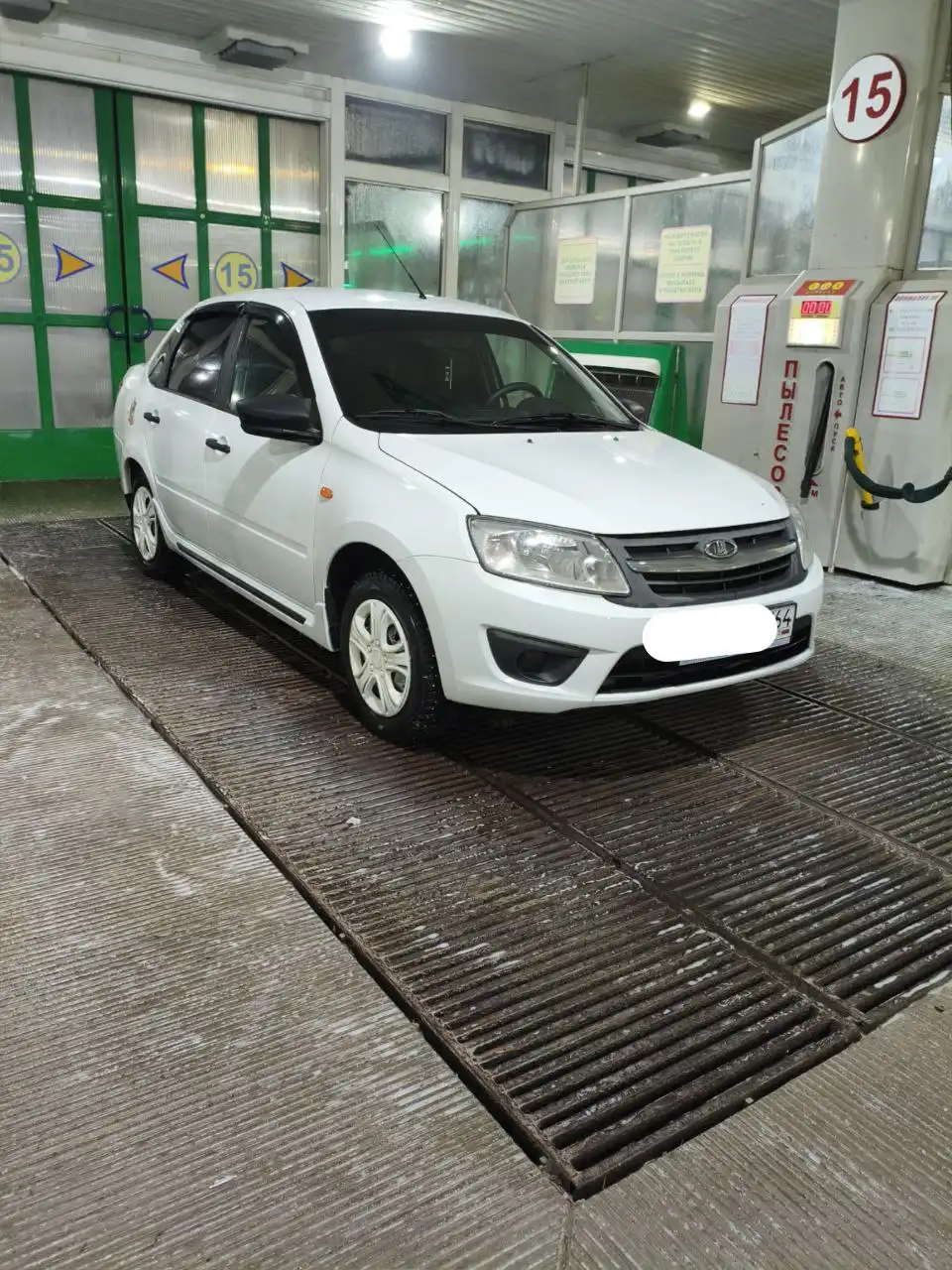 LADA GRANTA 2016 года выпуска