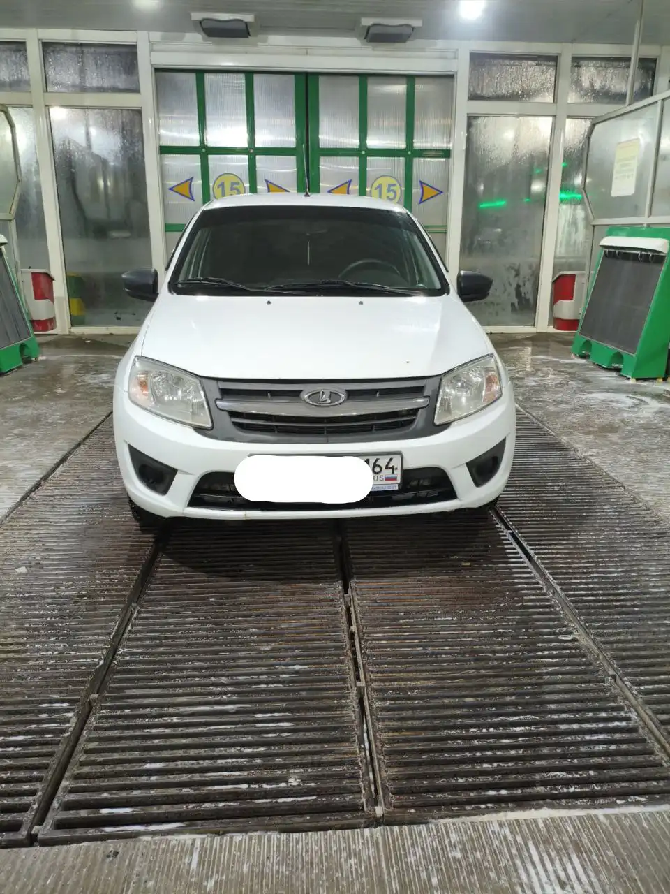 LADA GRANTA 2016 года выпуска