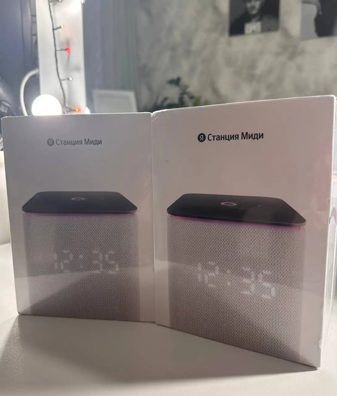 Умная колонка Яндекс Станция Миди с Алисой на YandexGPT