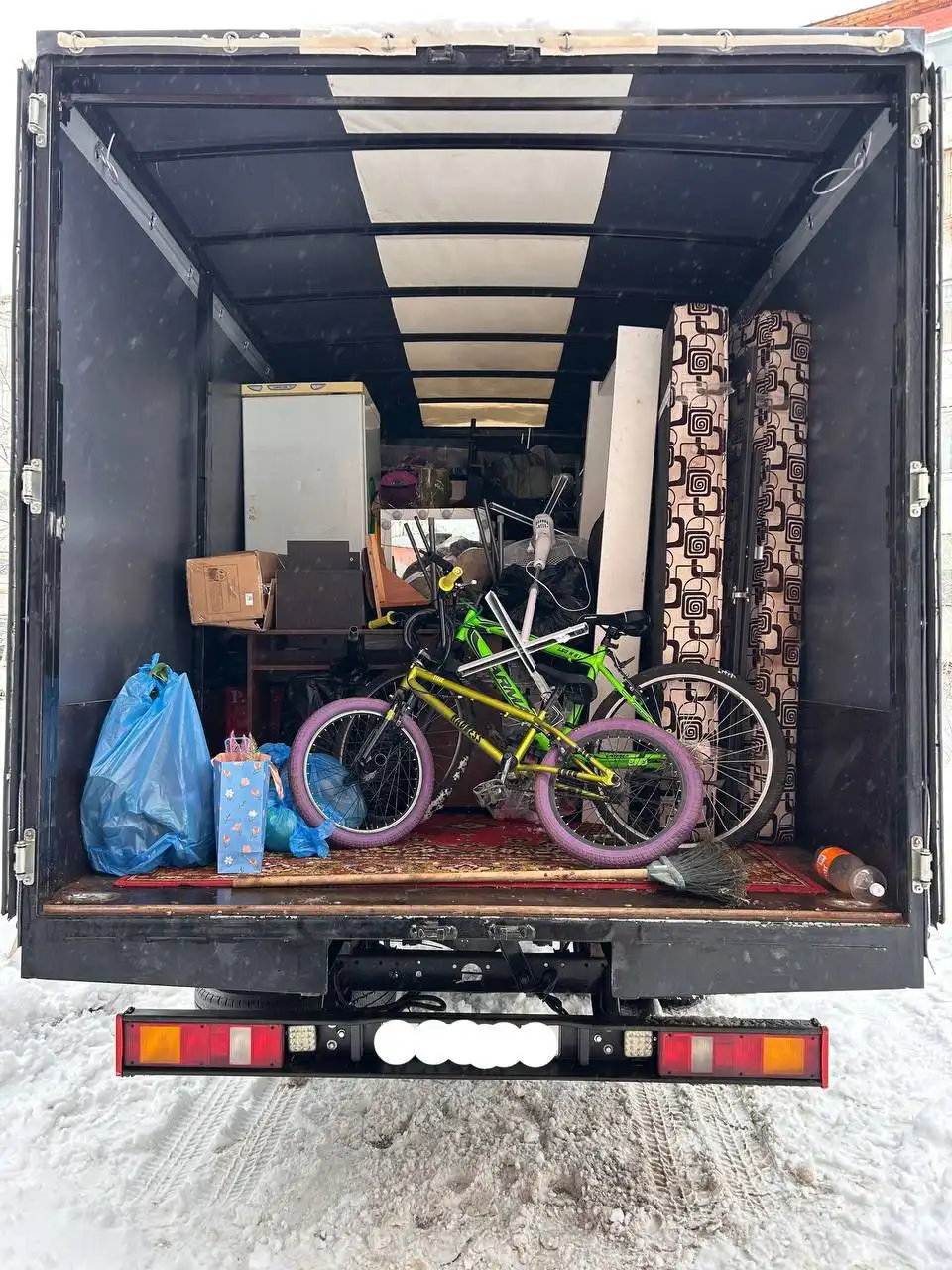 Грузчики с газелью по г. Энгельс - Грузоперевозки (Услуги) в Энгельс