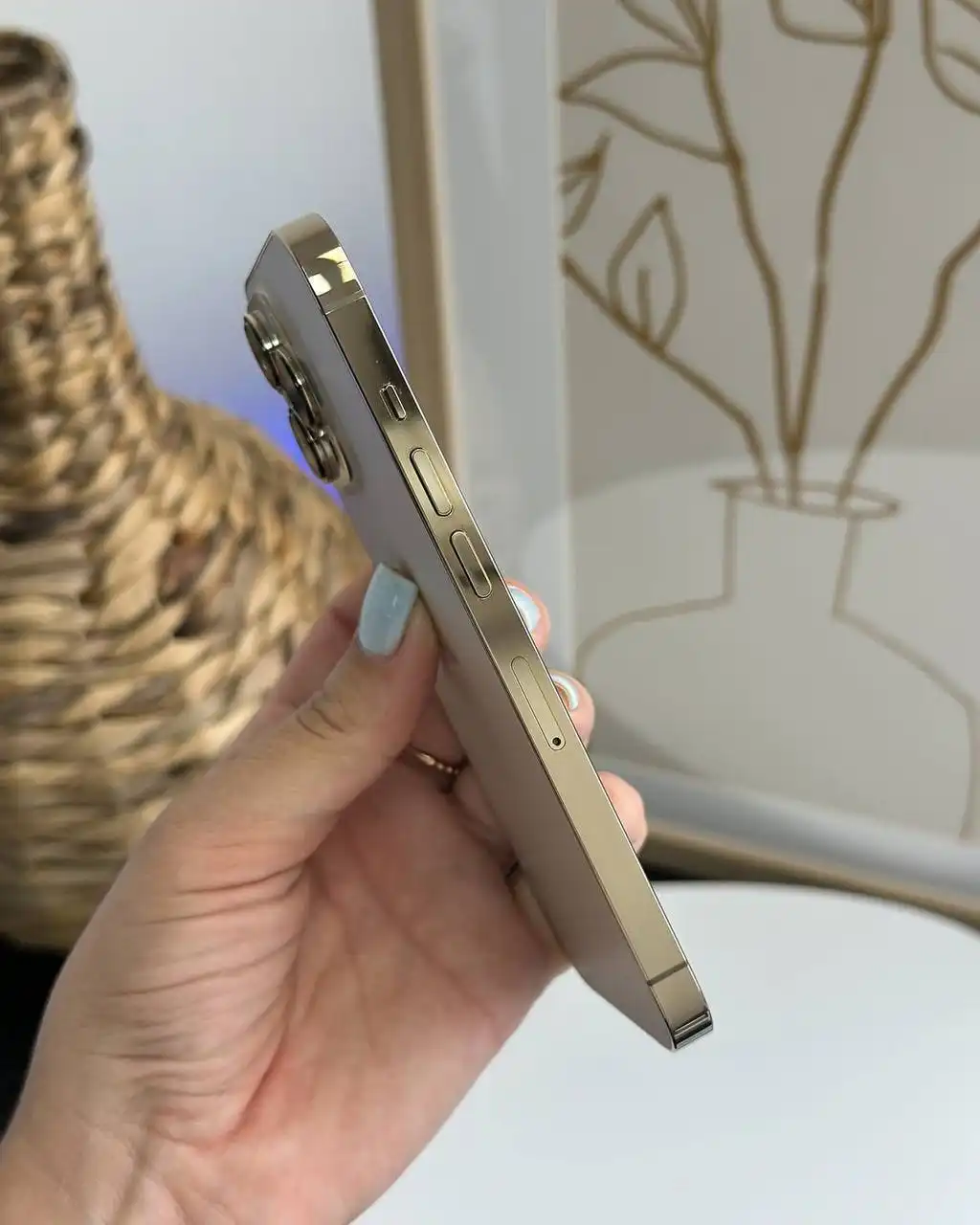 iPhone 13 Pro Gold 256Gb с гарантией и доставкой - Смартфоны (Электроника) в Саратов