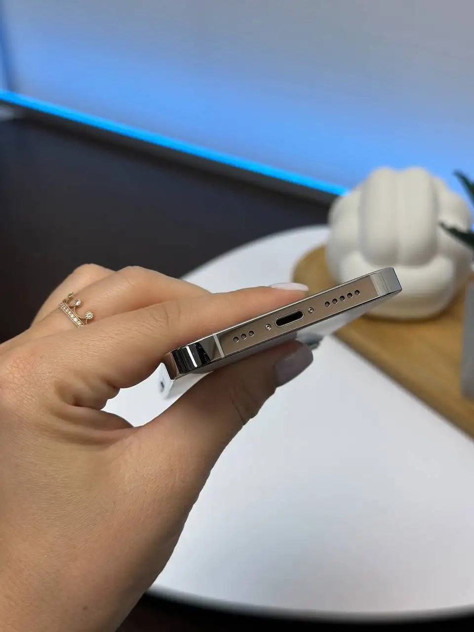 iPhone 13 Pro Silver 256Gb с гарантией и доставкой - Смартфоны (Электроника) в Саратов