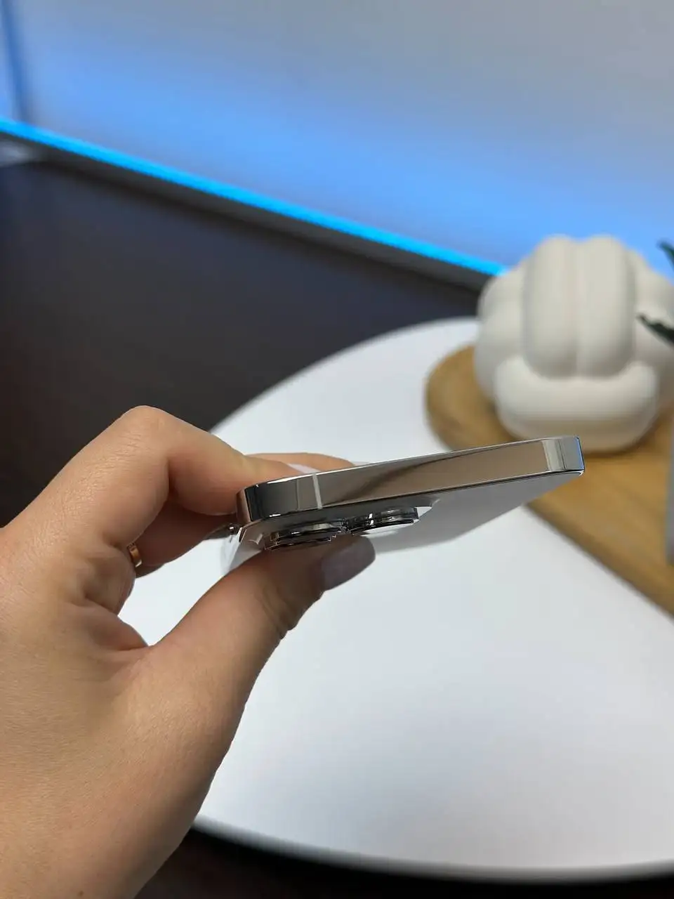 iPhone 13 Pro Silver 256Gb с гарантией и доставкой - Смартфоны (Электроника) в Саратов