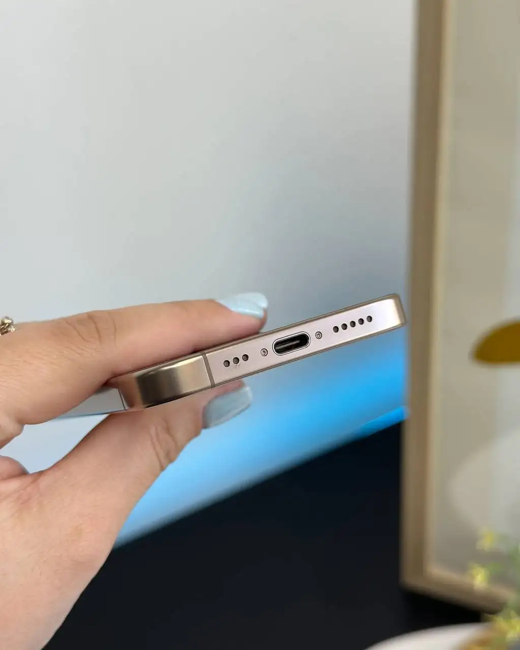 iPhone 16 Pro Desert Titanium 128Gb - Смартфоны (Электроника) в Саратов