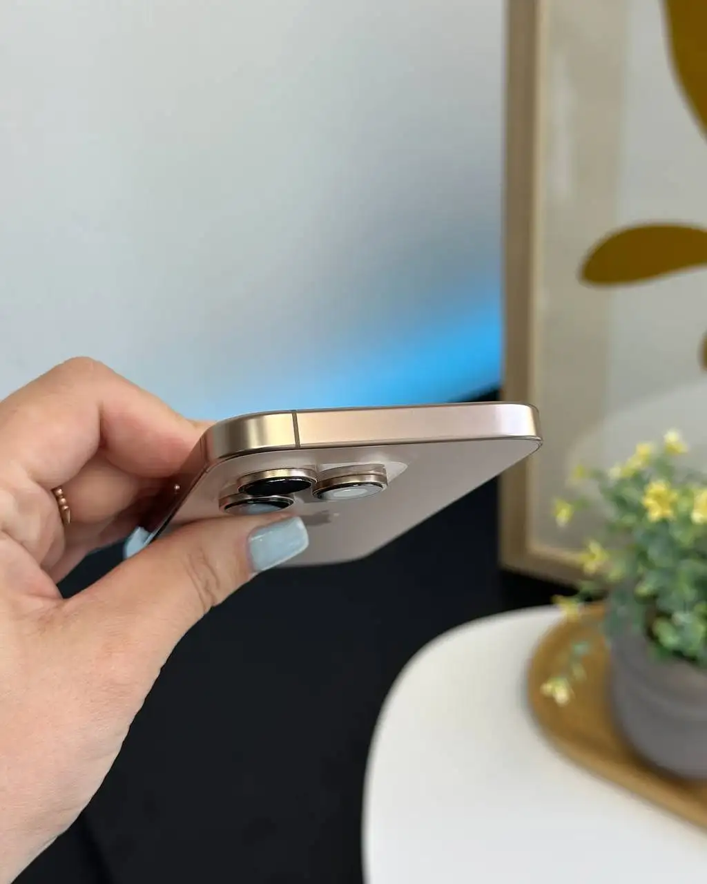 iPhone 16 Pro Desert Titanium 128Gb - Смартфоны (Электроника) в Саратов